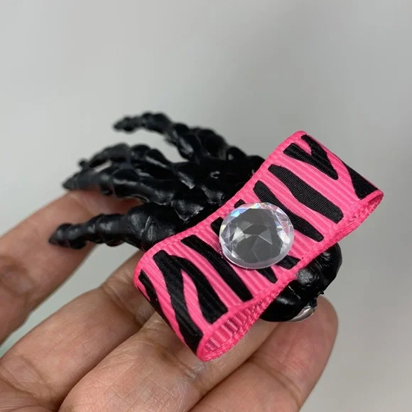 Hair clips skeleton hand hair accessories Halloween Day of Dead Dia de Muertos - Picture 14 of 16